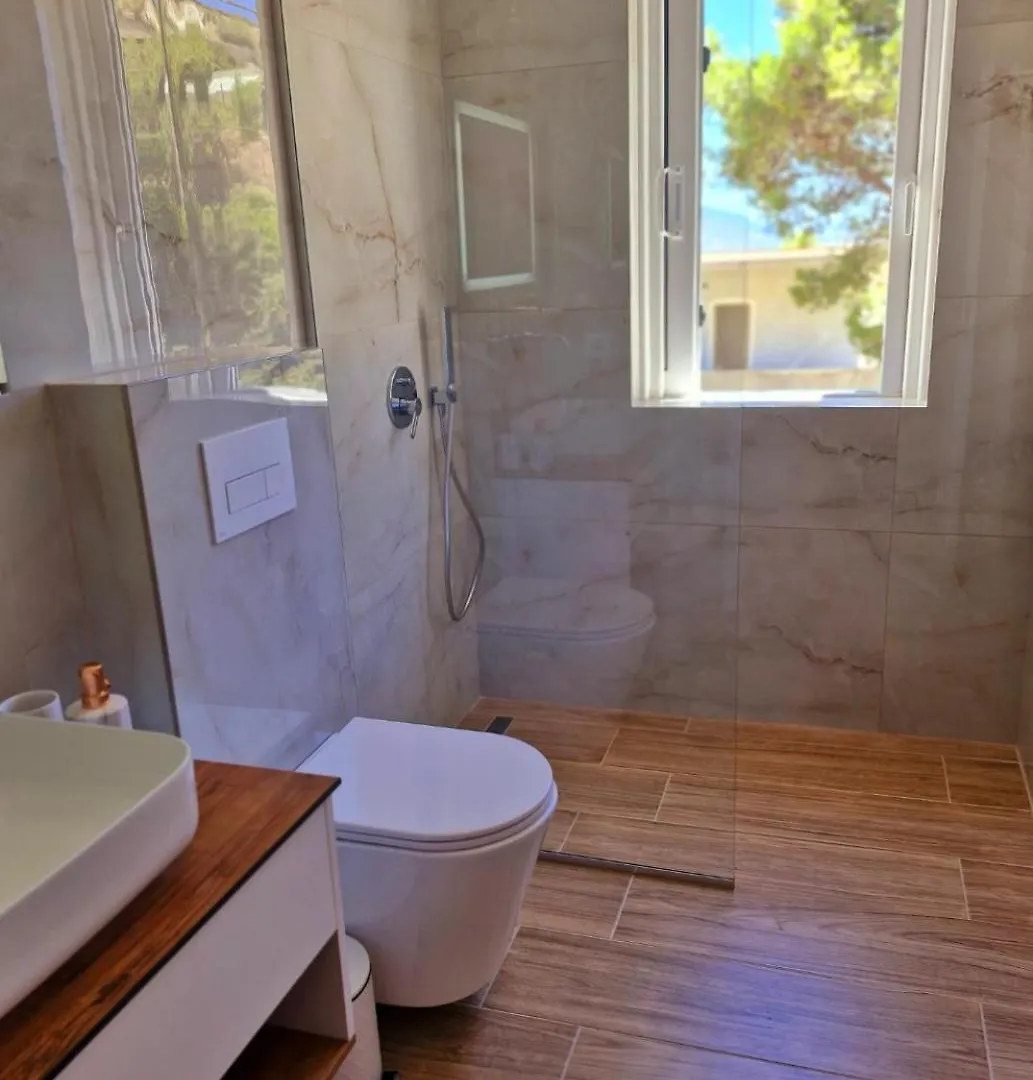 Villa Virginia Sarande 0*,