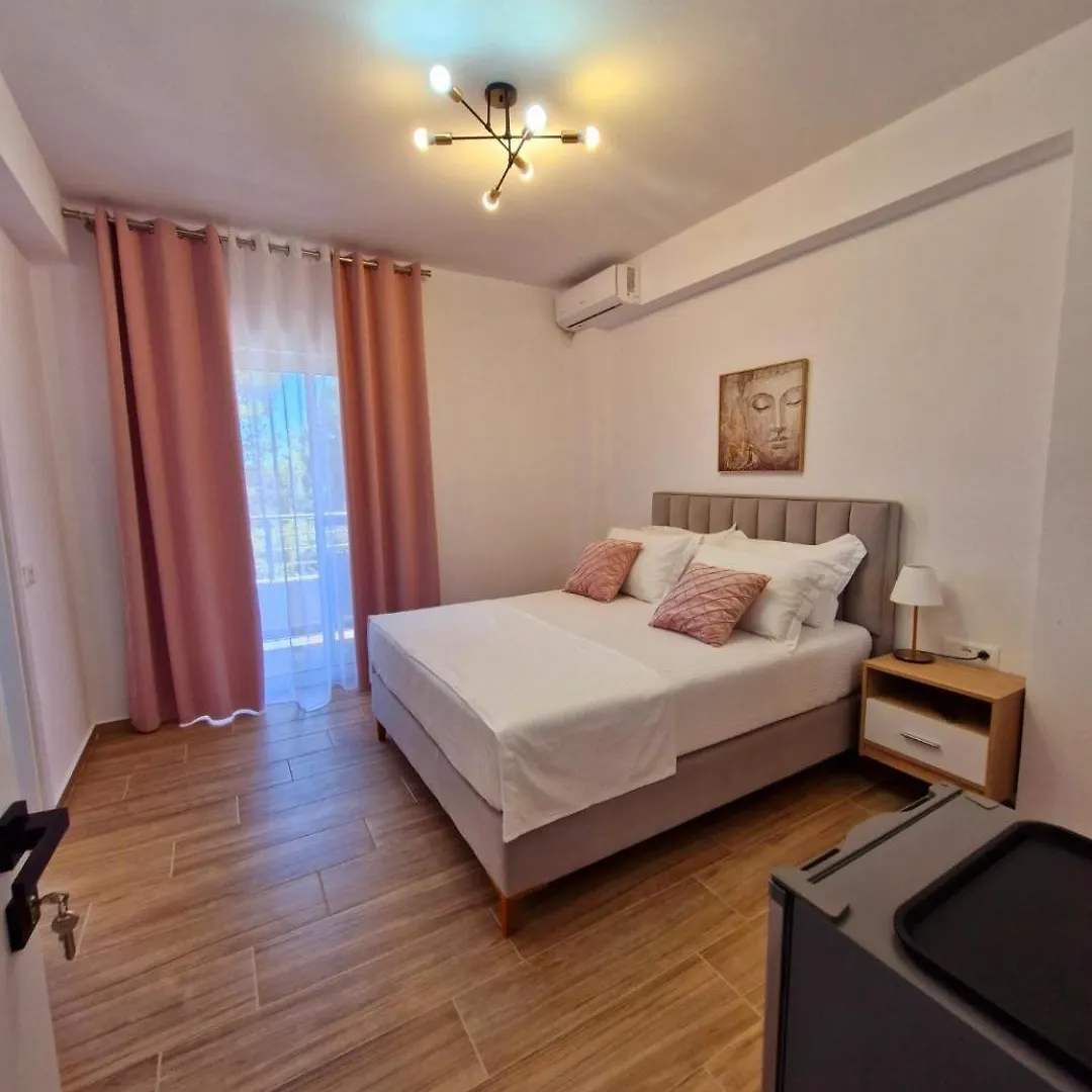 Villa Virginia Sarande 0*,