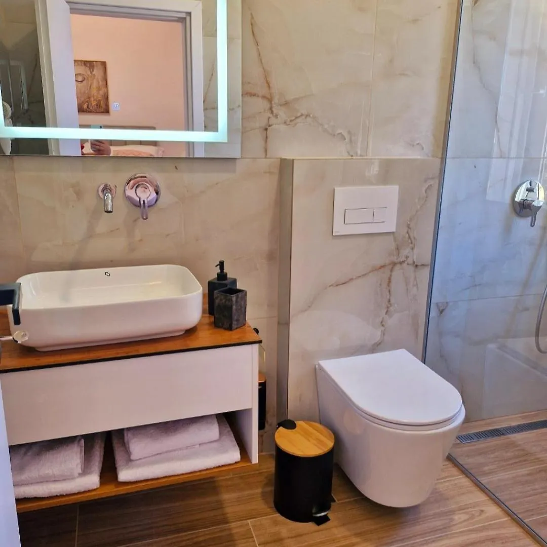 Apartment Villa Virginia Sarande